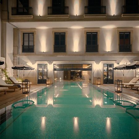 Ga Palace Hotel & Spa, A Xixth-Century Villa Porto Exteriér fotografie The pool at the hotel