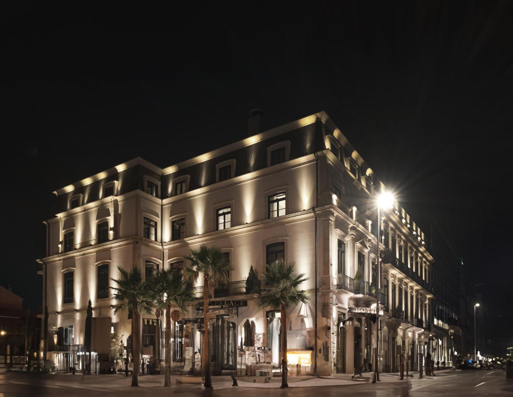Ga Palace Hotel & Spa, A Xixth-Century Villa Porto Exteriér fotografie The hotel at night