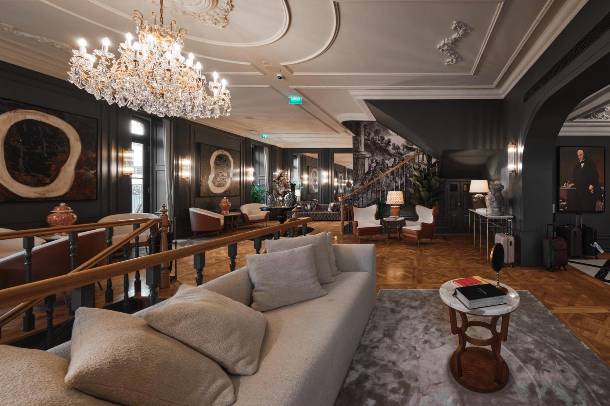 Ga Palace Hotel & Spa, A Xixth-Century Villa Porto Exteriér fotografie The interior of the hotel